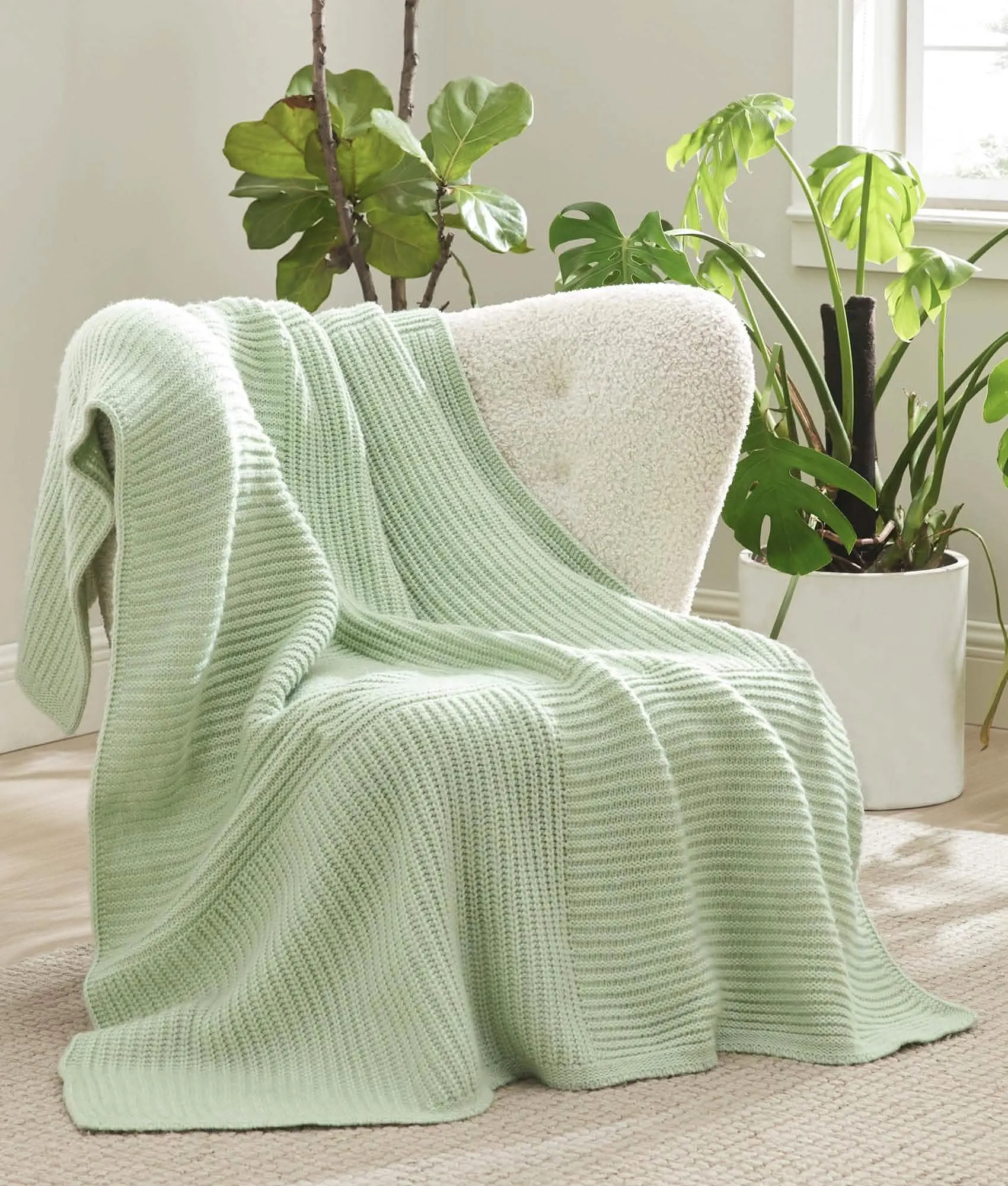 Air Yarn Knit Throw Blanket