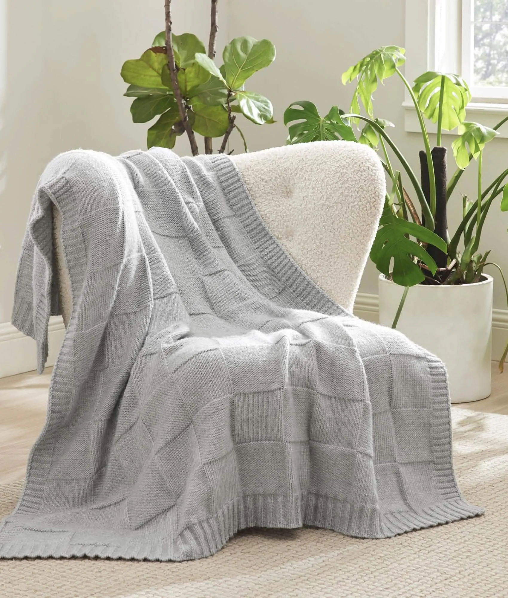 Air Yarn Knit Throw Blanket