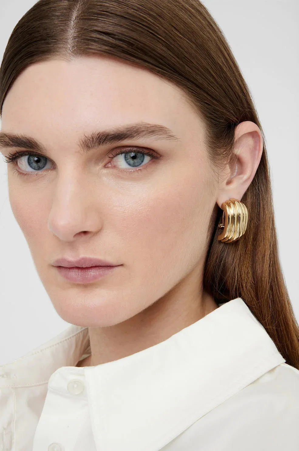 Anine Bing - Chunky Ribbed Earrings in Gold