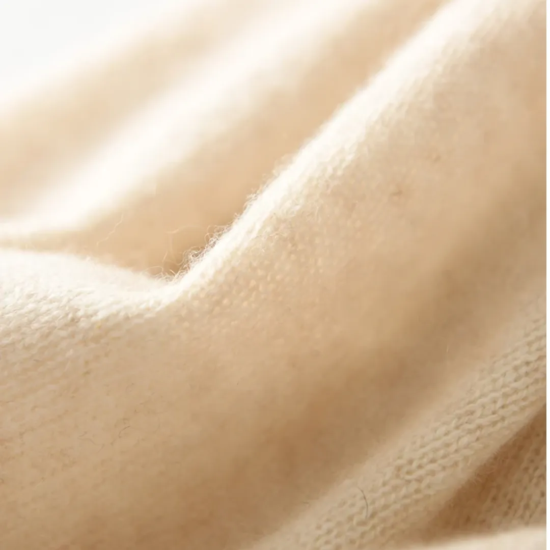 Cashmere Scarf for Women - Luxurious Cashmere Material - Versatile and Warm