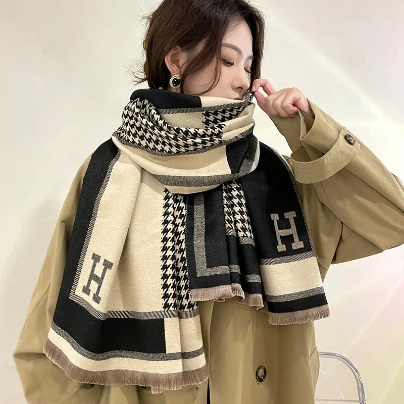 Cozy Illustrated Women's Scarf