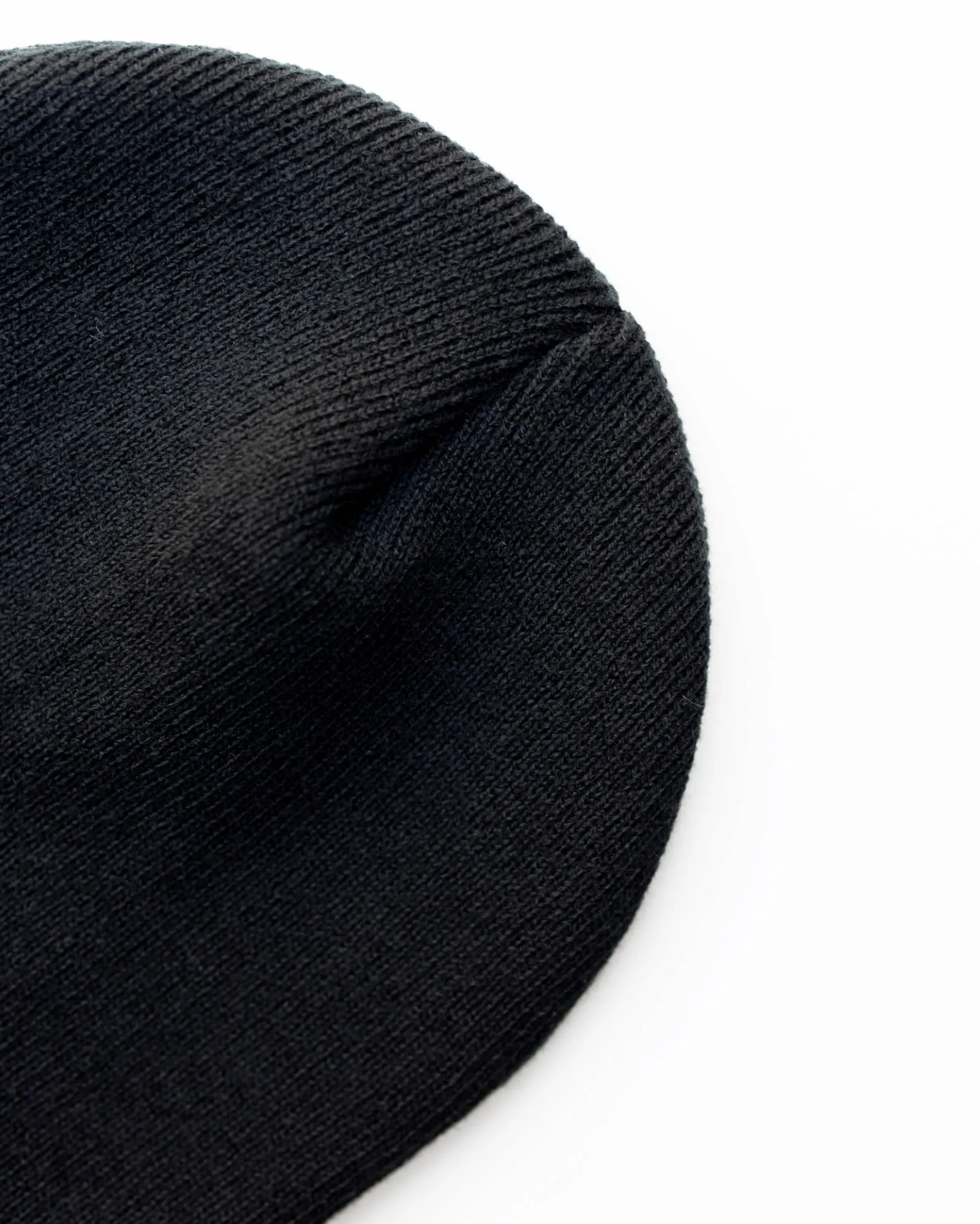 CS106 HAAKWEAR Traditional Silent Cuffed Beanie, Midnight Black