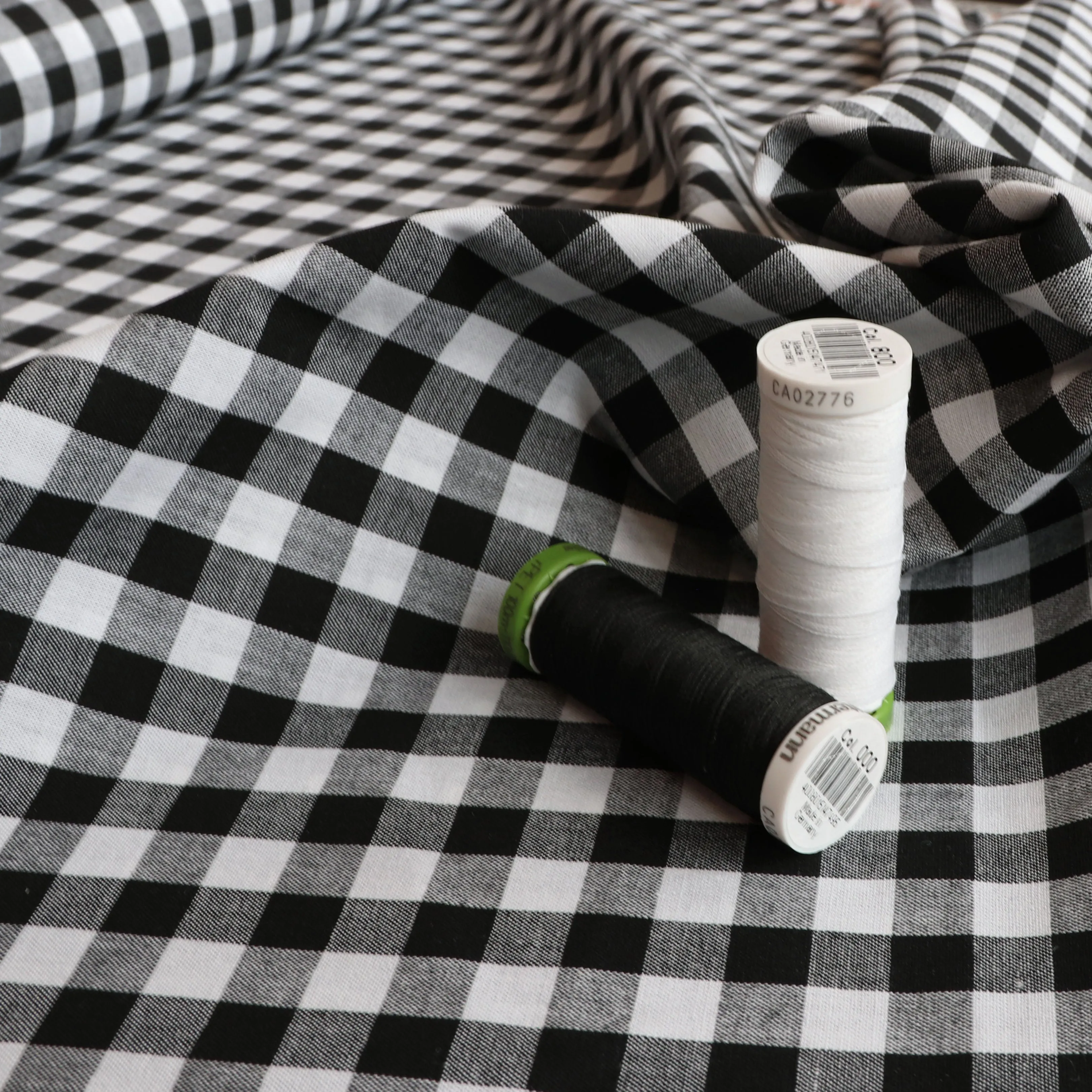 Gingham Yarn Dyed Cotton - Black - END OF BOLT 76cm