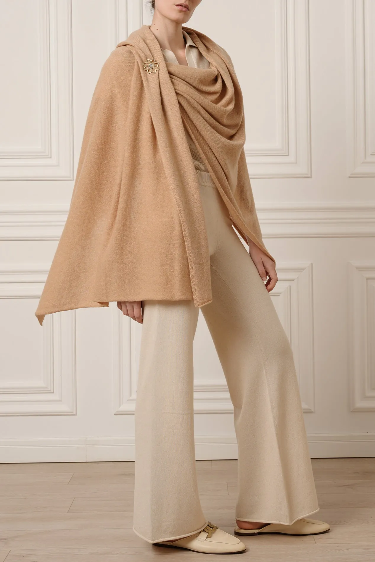 Lux Cashmere Scarf In Dune