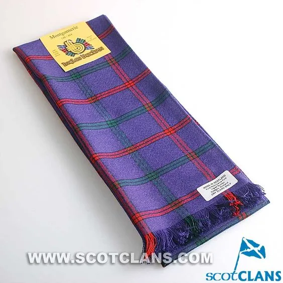 Scarf in Montgomery Modern  Tartan