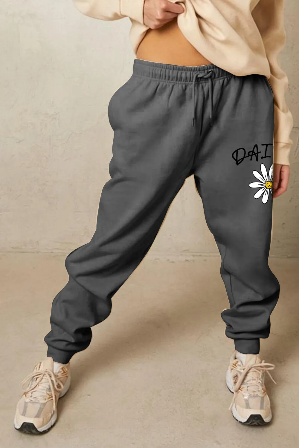 Simply Love Simply Love Full Size Drawstring DAISY Graphic Long Sweatpants