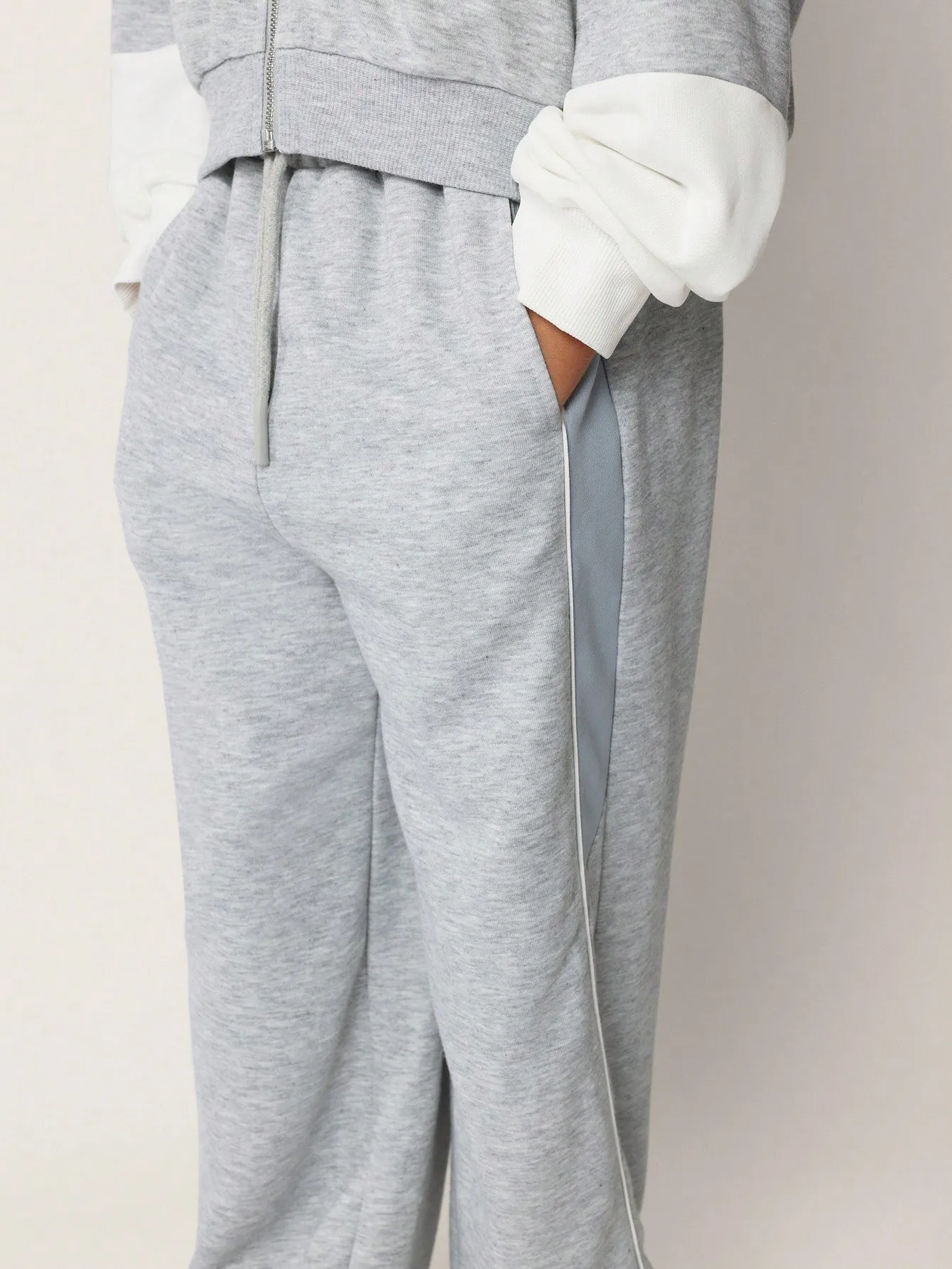 Tween Girls Comfy Zip-Up Colour Block Hoodie & Straight Fit Sweatpants 2 Piece Set