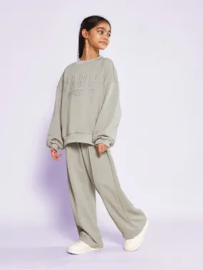 Tween Girls Everyday Play Oversized Crew Neck Sweatshirt With Embroidery And Loose Fit Pant 2 Piece Set