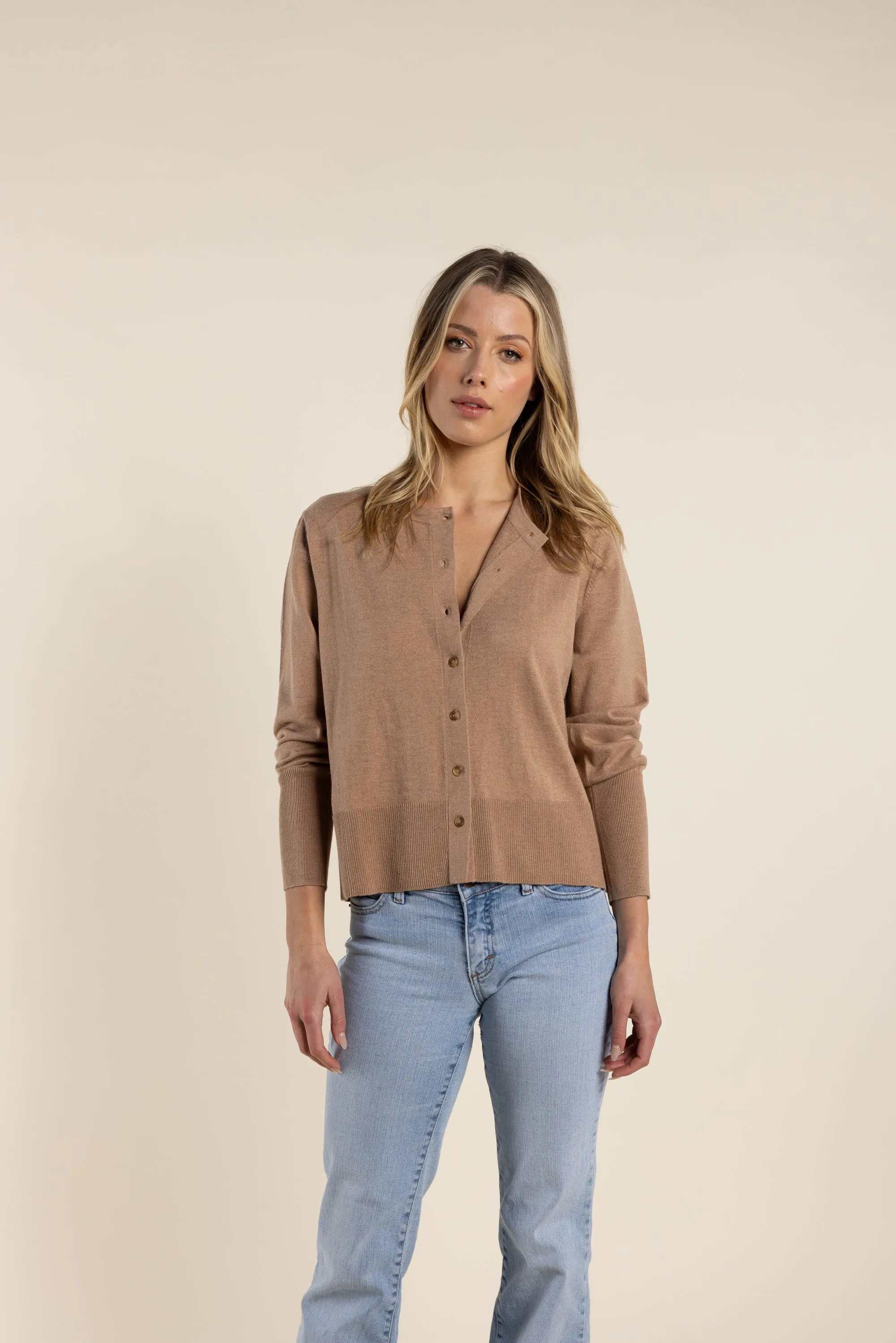 Two T's - Wool Cropped Cardigan Camel